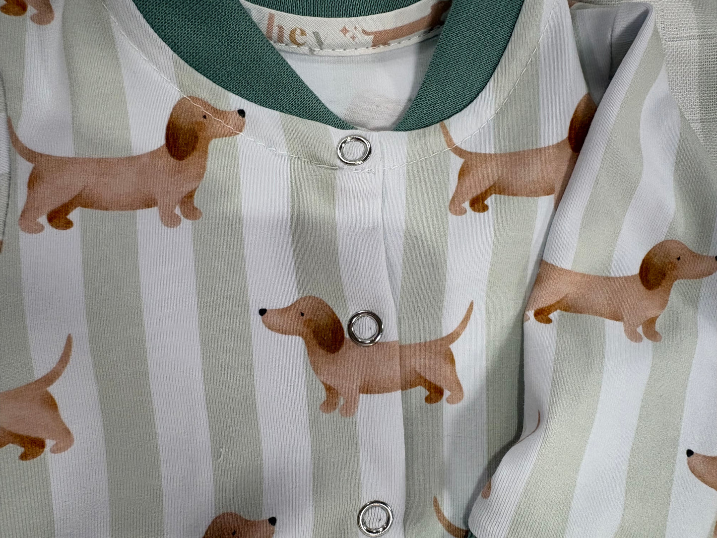Li'l Pup popper baby grow