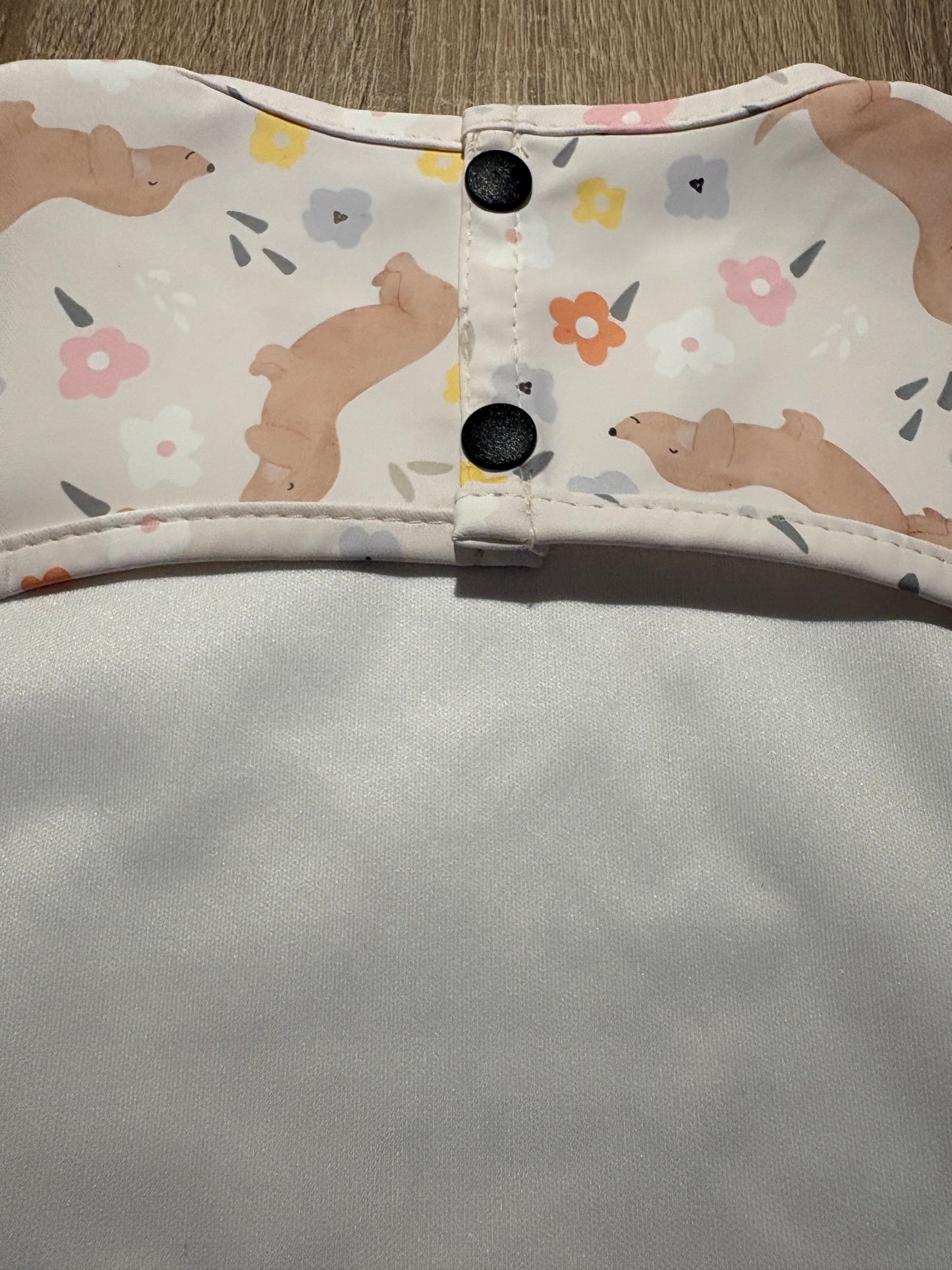 Coverall weaning bib