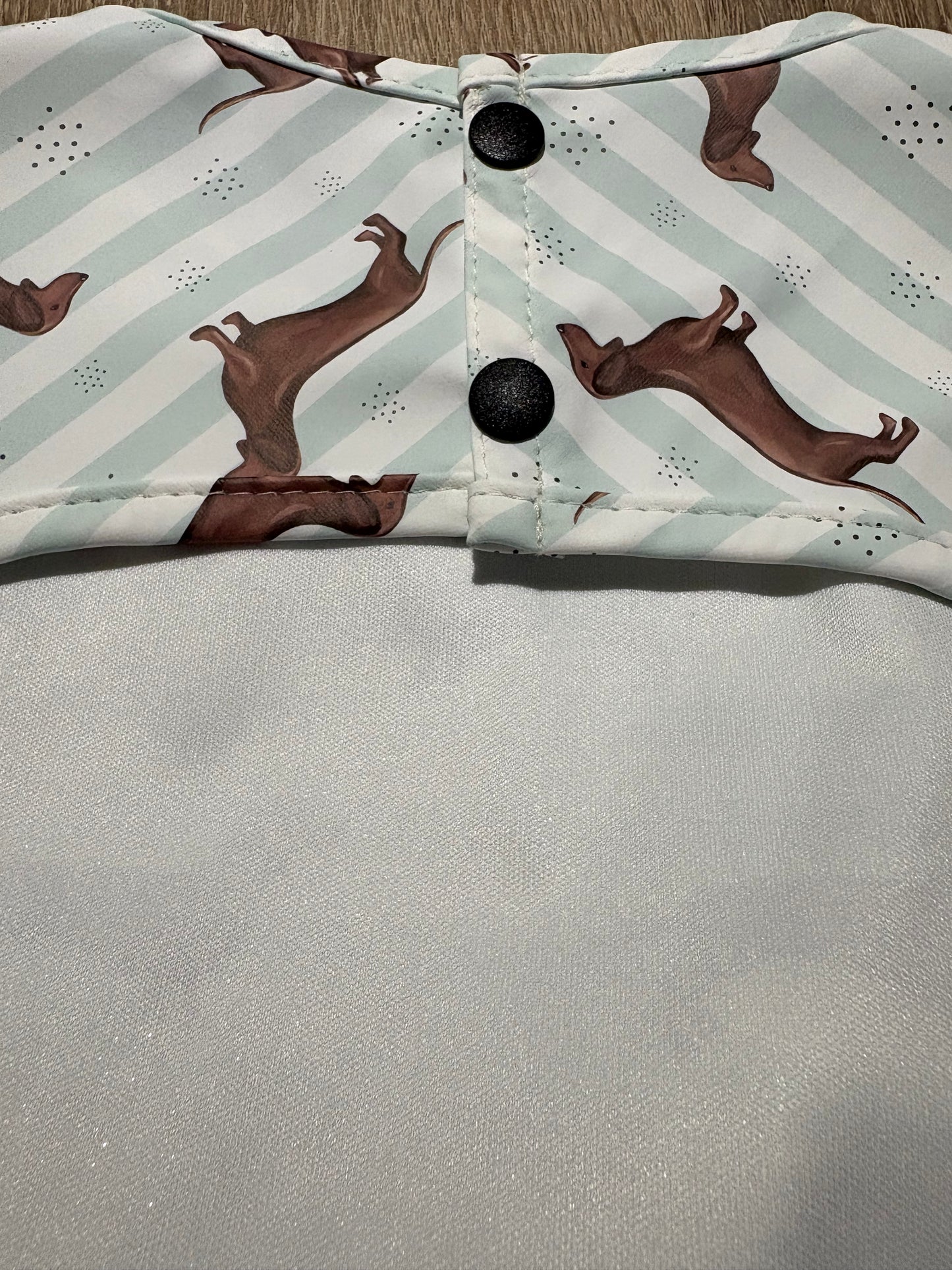 Coverall weaning bib