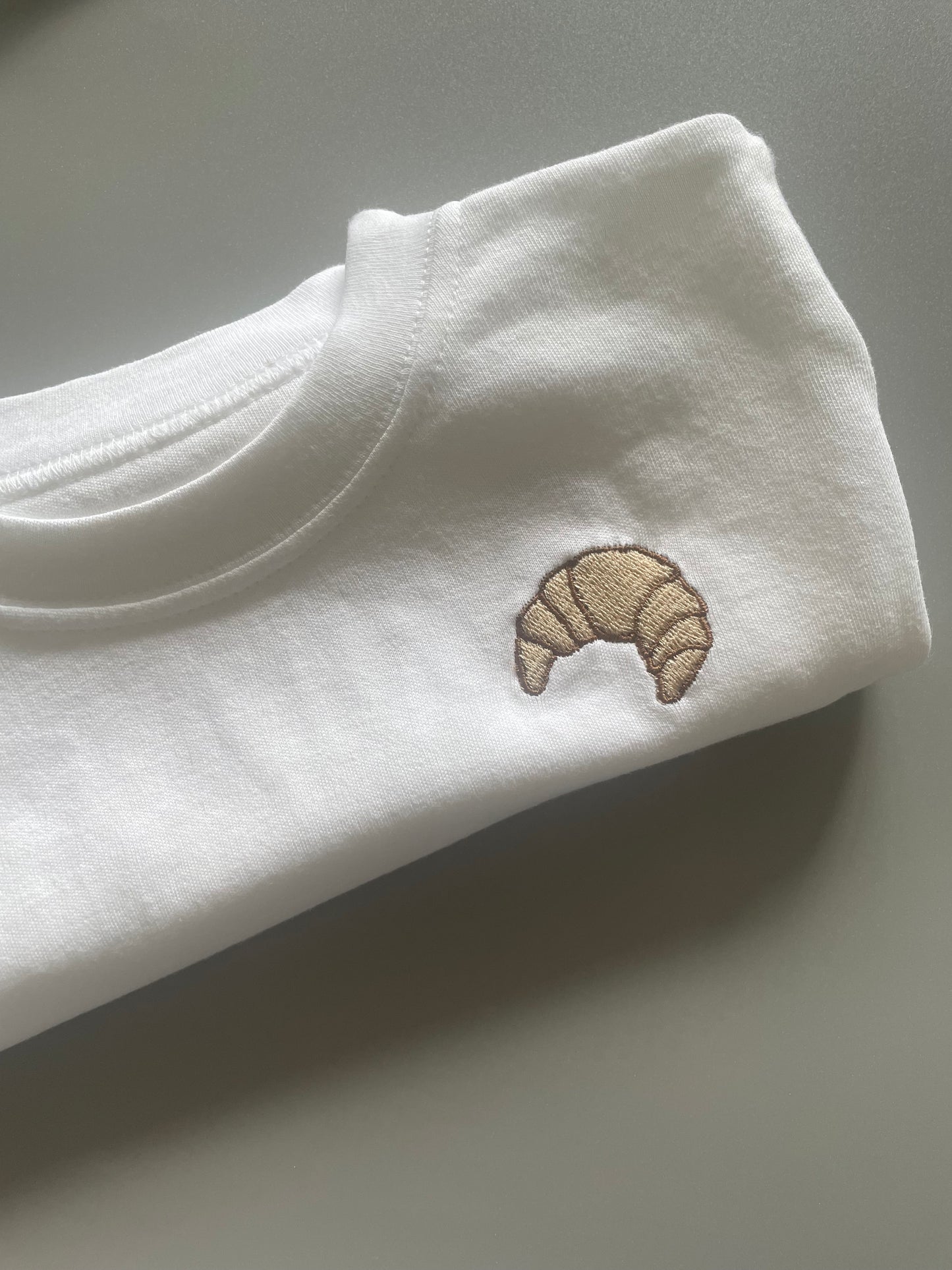 Croissant crew t-shirt