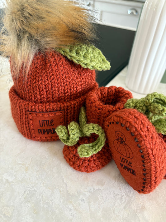 Little Pumpkin Autumn booties and hats